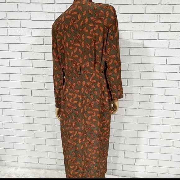 August Silk Women’s Autumn Dress - Picture 5 of 5